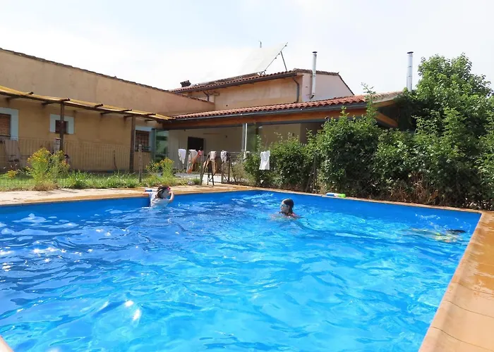 Lucias, Experiencias De Ecoturismo Séjour à la campagne Navatrasierra