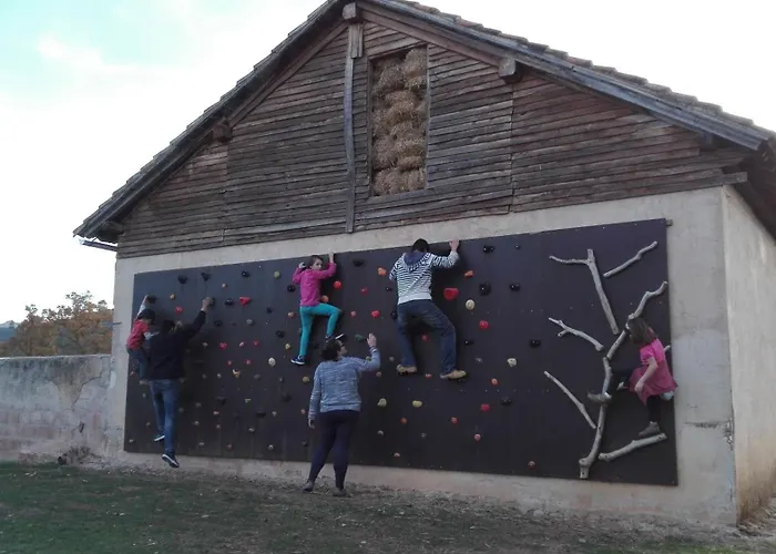 Lucias, Experiencias De Ecoturismo Séjour à la campagne Navatrasierra
